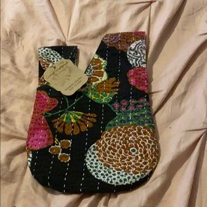 hand stitched kantha wristlet